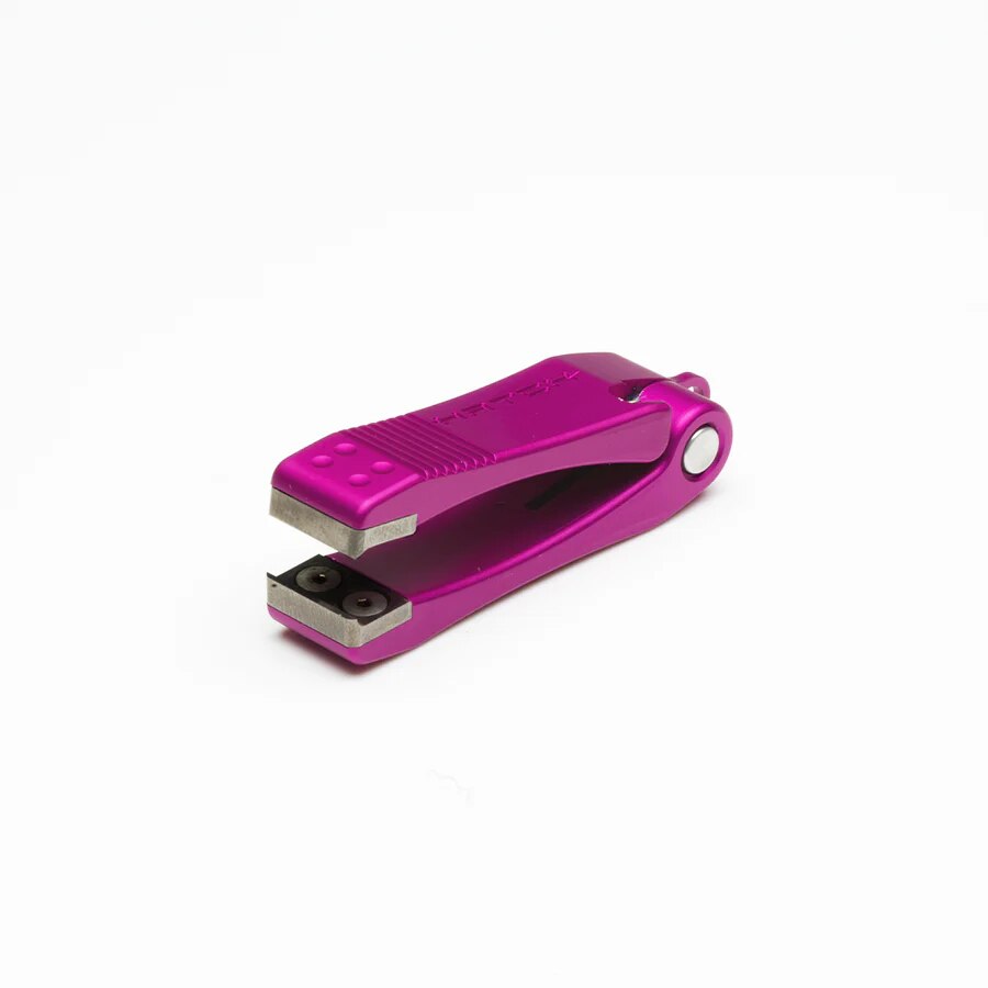 Hatch Nipper 3 with Lanyard