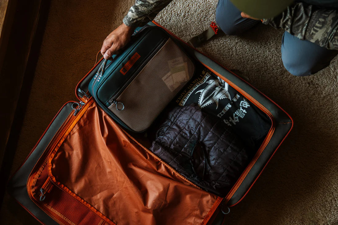 Fishpond Backwater Fly Tying Kit