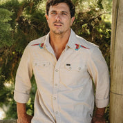 Howler Brothers Crosscut Deluxe Longsleeve Parrot Patrol: Dune Chambray