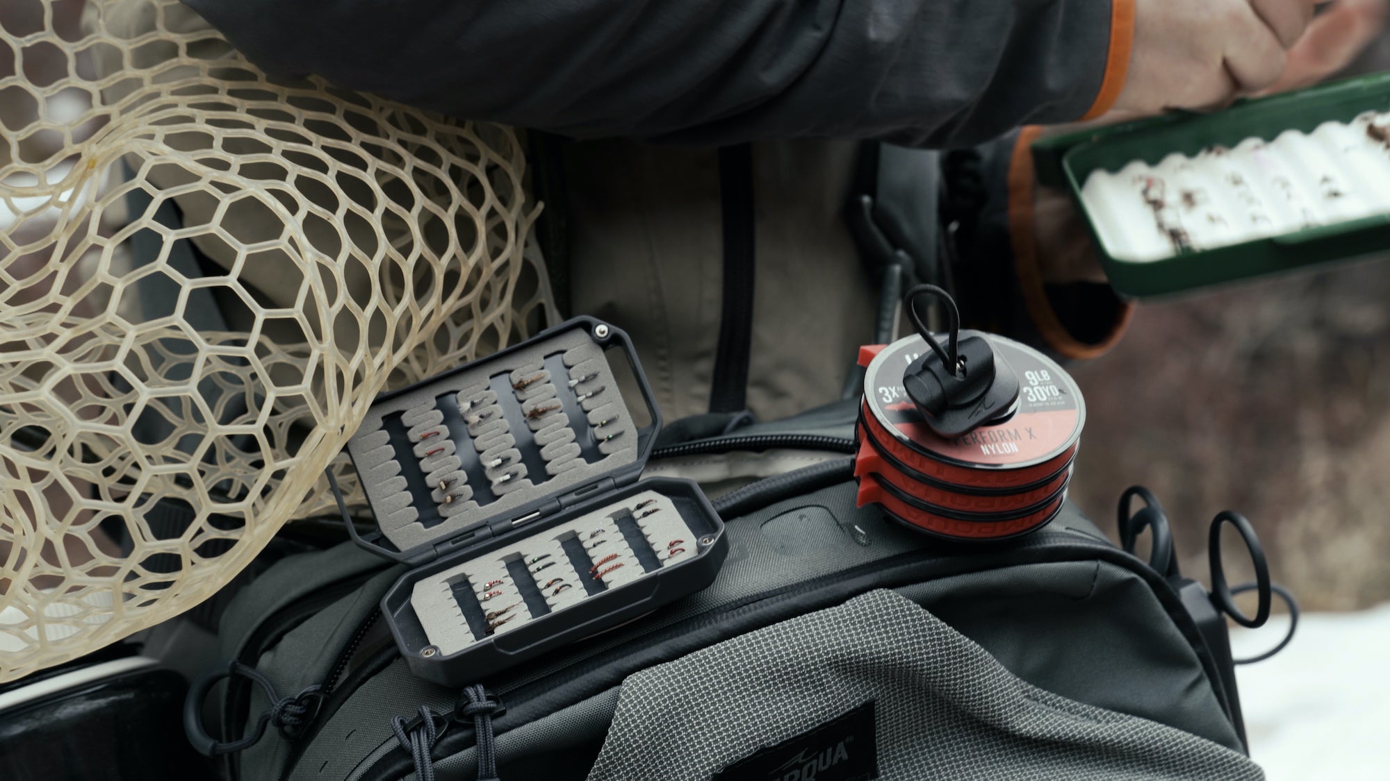 Umpqua Link Hatchvault Essential Fly Deck