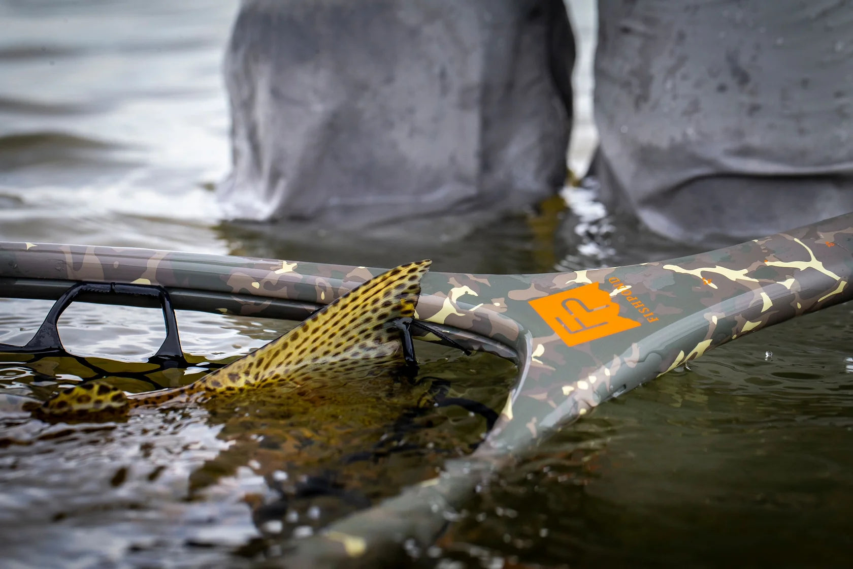 Fishpond Nomad Boat Net Shadowcast Camo 2.0