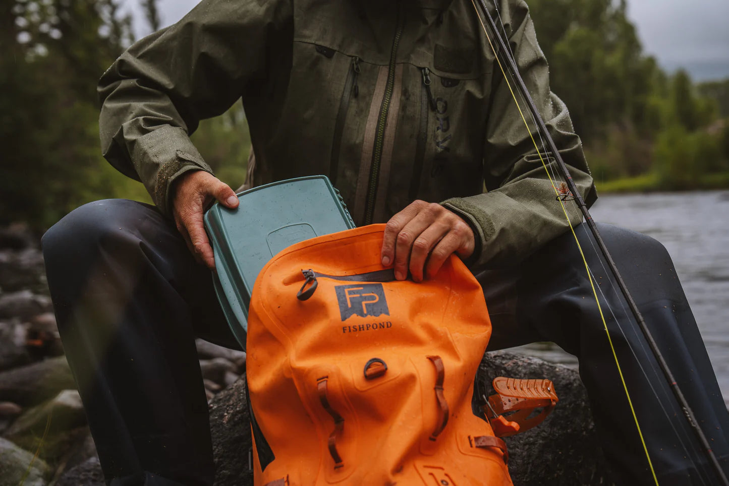 Fishpond Tacky Pescador Fly Box - XL - Dynamic Foam - Smoke Grey