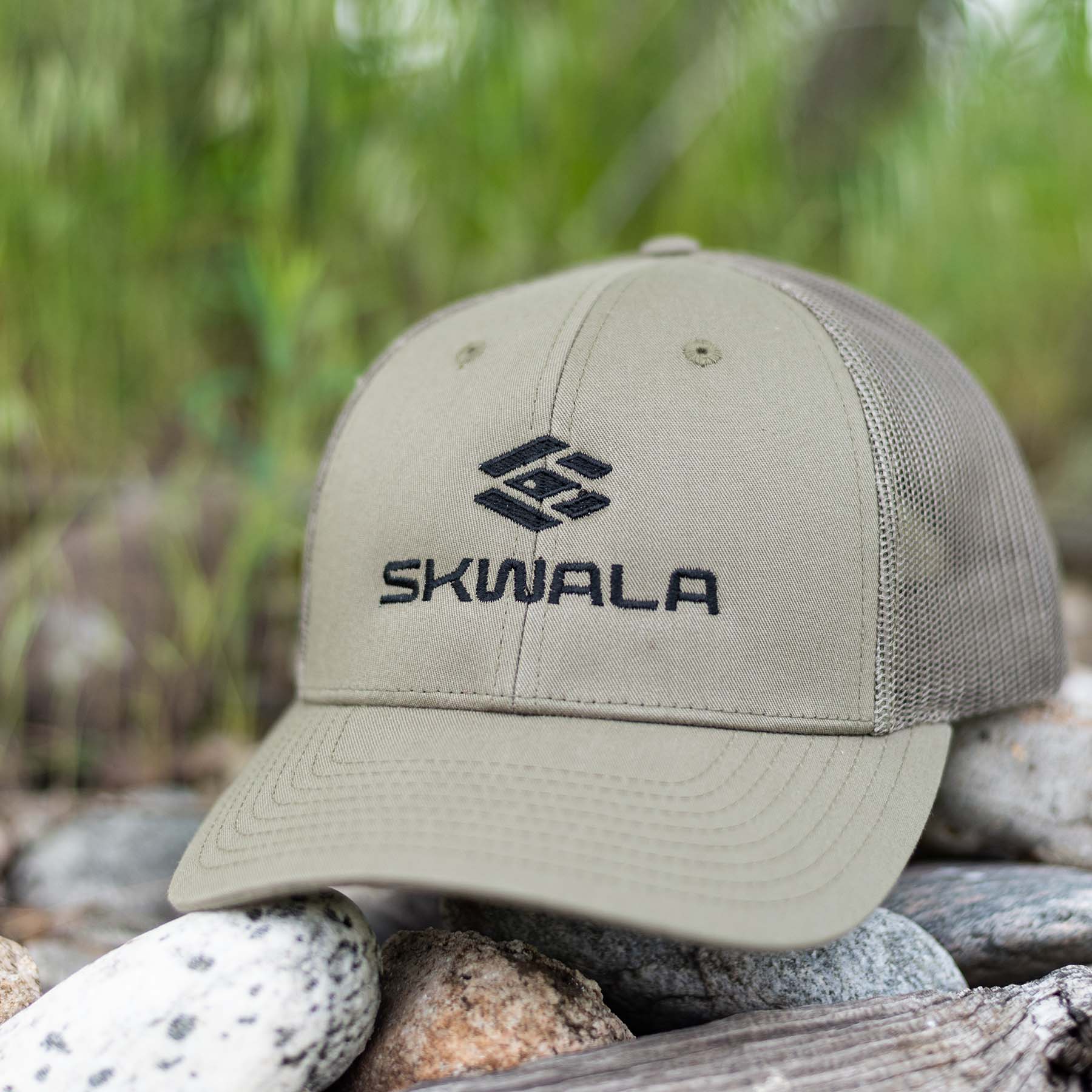 Skwala  Icon Mid Trucker Hat