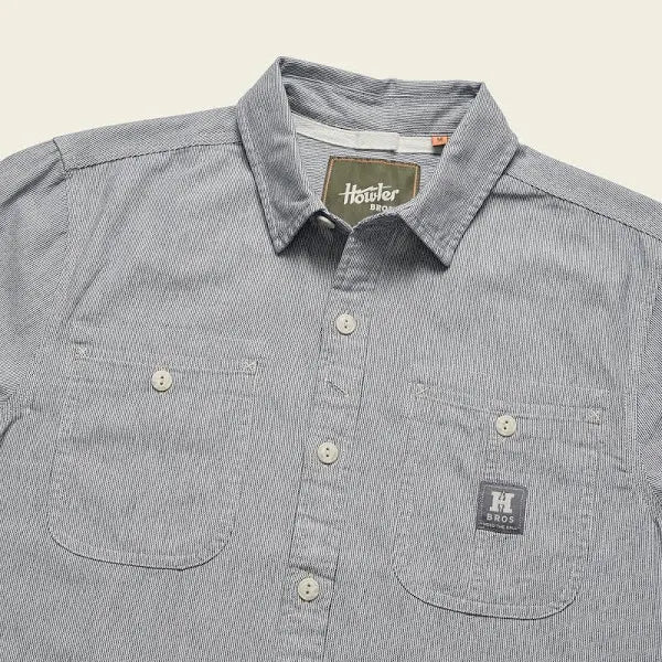 shopping_68201c77-d50f-4405-a794-d62f5defec34.webp